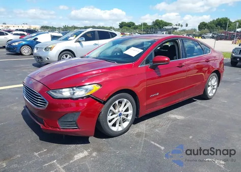 2019 Ford Fusion Hybrid Se z USA, uszkodzony, nr VIN 3FA6P0LU8KR207801